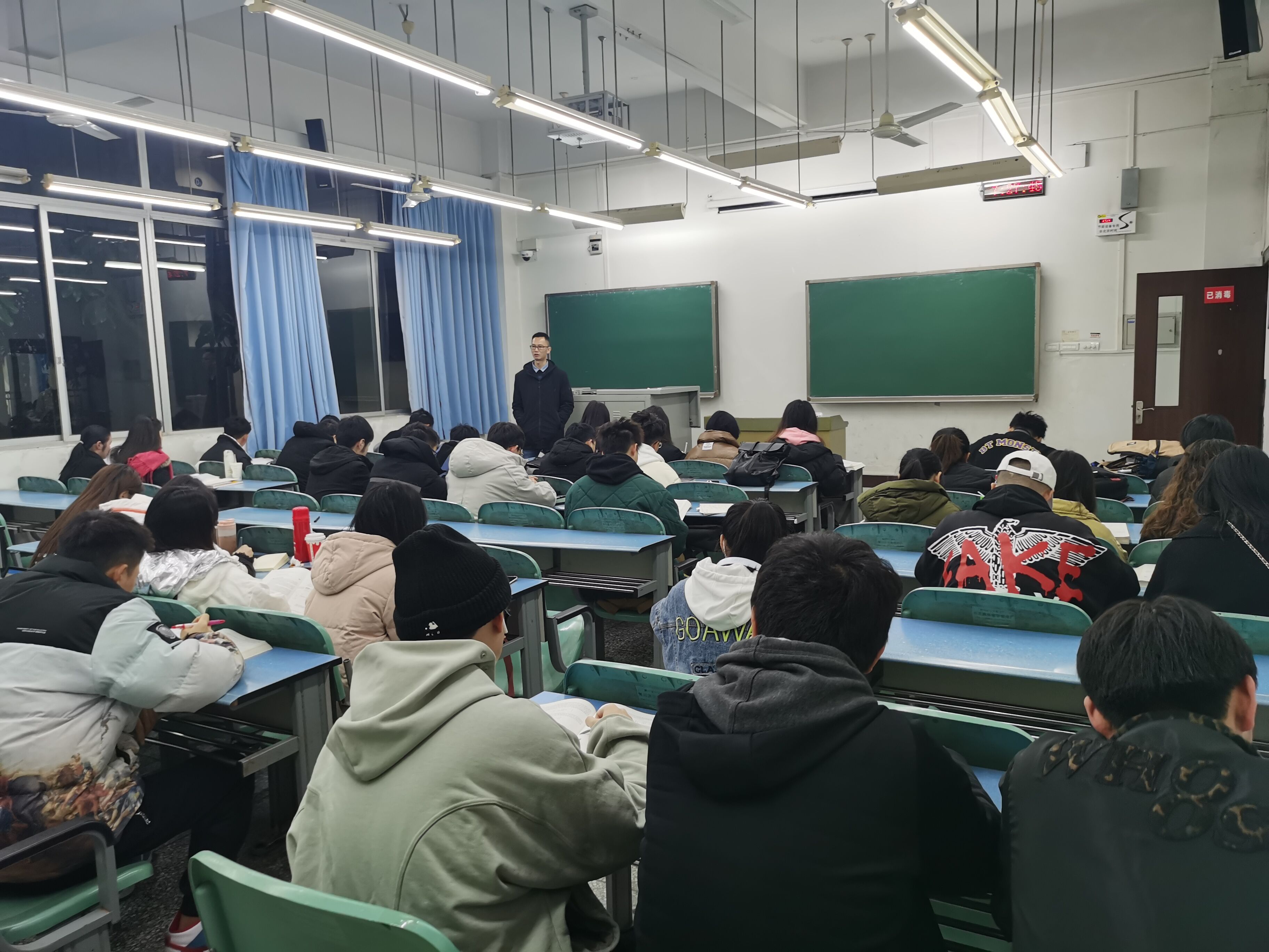 QQ图片20211216123634.jpg