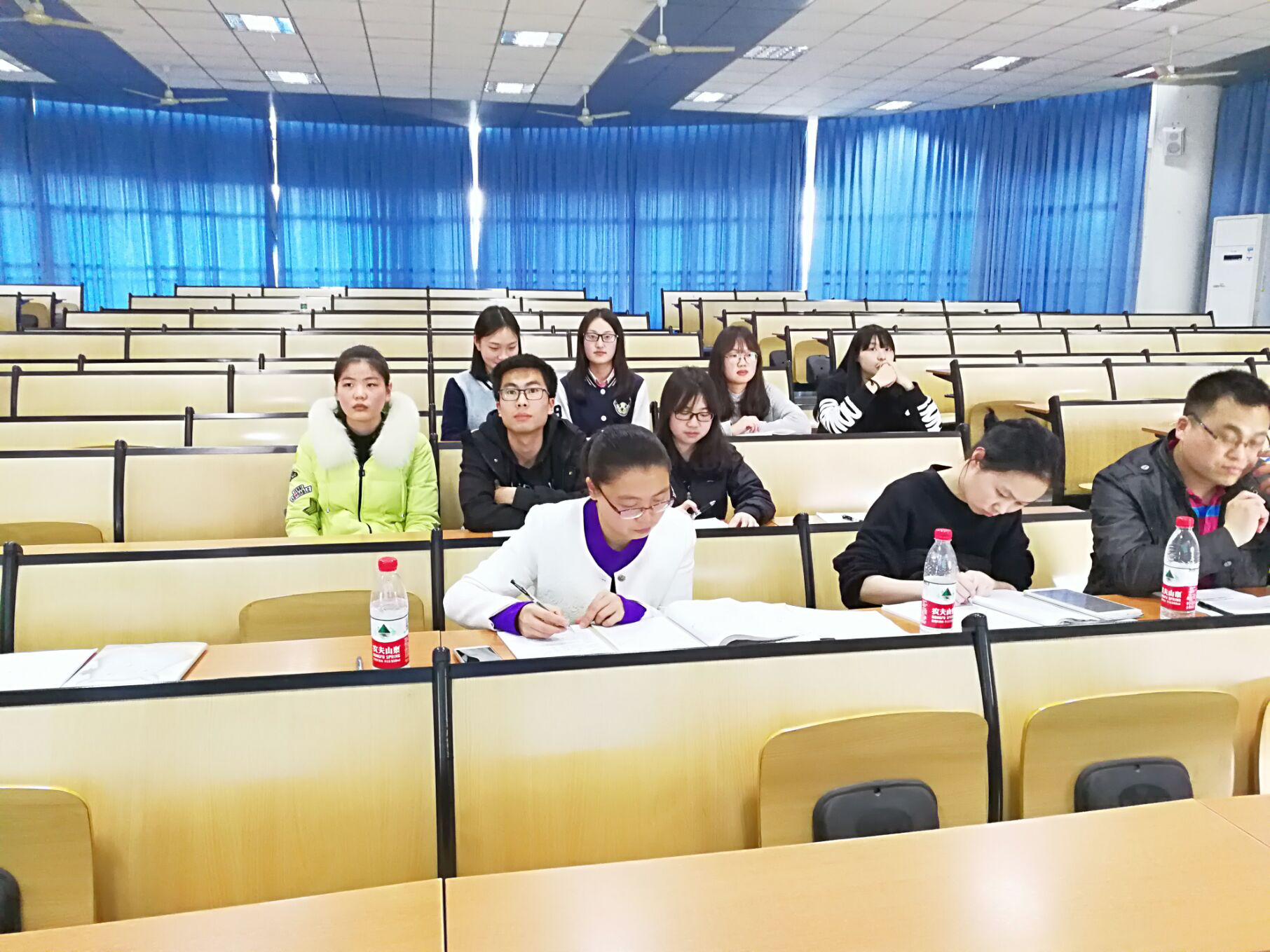 图片1.png